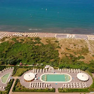 Solidago Aparthotel Tirrenia